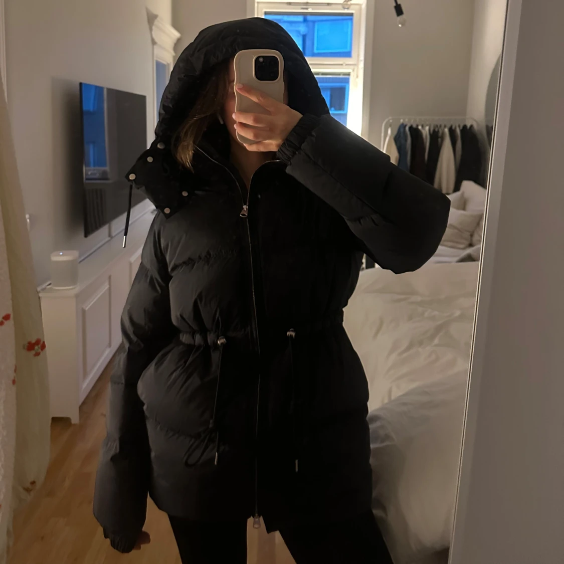 Arket dunjacka med intagen midja - 90