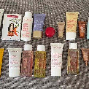Clarins hudvård  - Jag säljer nu blandade, oanvända produkter från Clarins. 