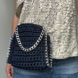 Stella mccartney väska - Inspirerad stella mccartney väska som jag har virkat! 