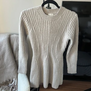 Varm klänning - Helt slutsåld klänning från hm 