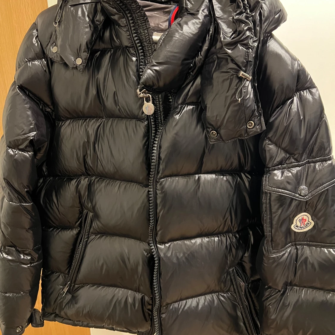 Svart pufferjacka från Moncler