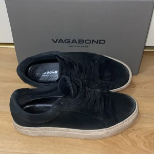 Vagabond Skor - Ska sälja mina skor eftersom som blivit för små.  låda finns och de är i nästan nyskick bara haft dom 2 månader. KAN DISKUTERA PRIS VID SNABB AFFÄR 