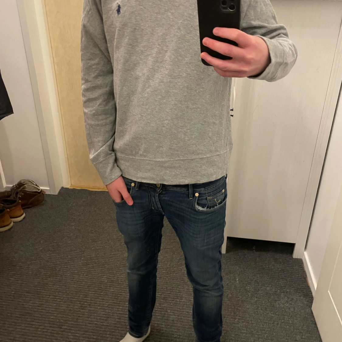 Grå stickad tröja från Ralph Lauren - 1