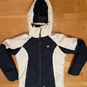 Skidställ (cross sportswear)  - Storlek XS, sparsamt använda, rena och hela. 