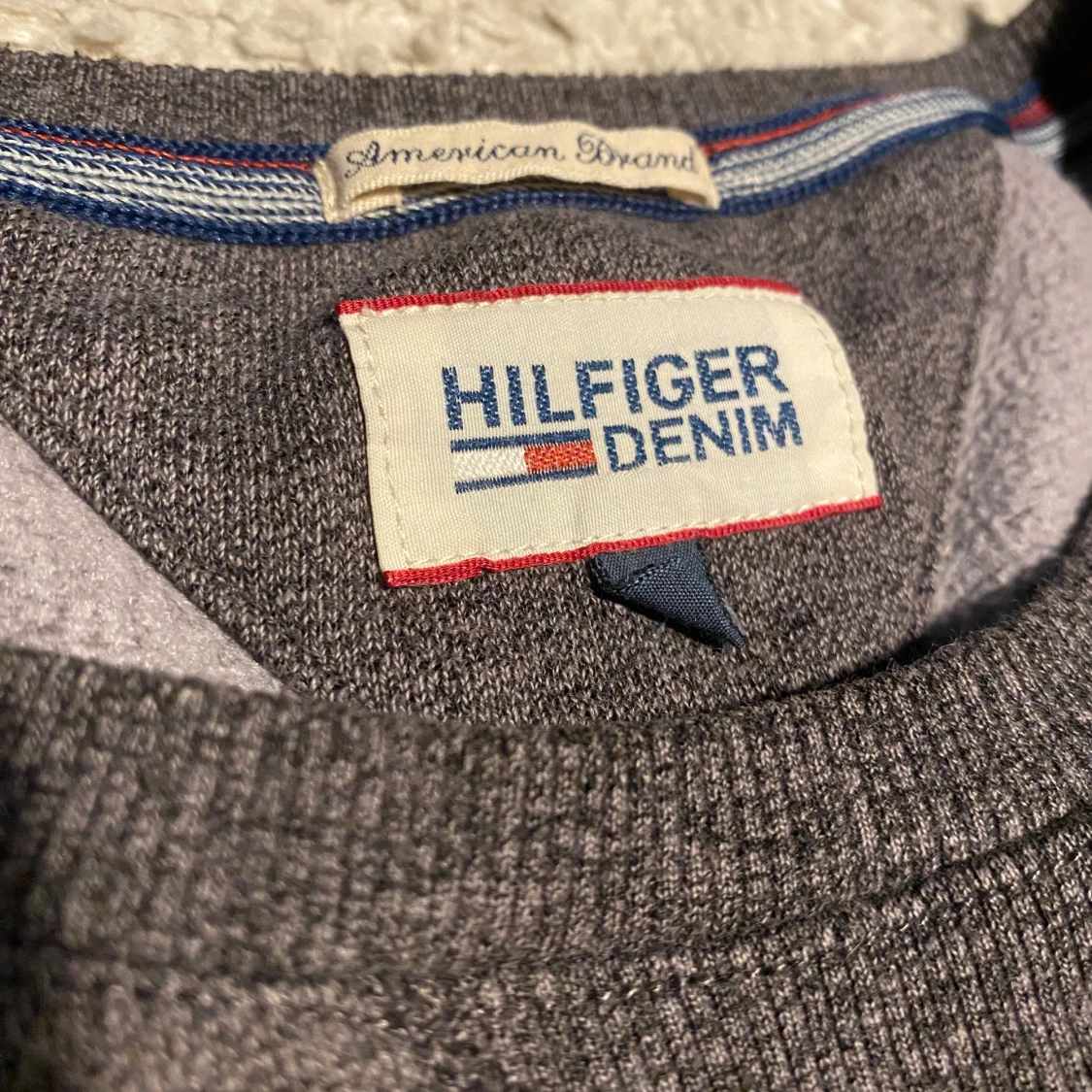 Grå tröja från Hilfiger Denim - 2