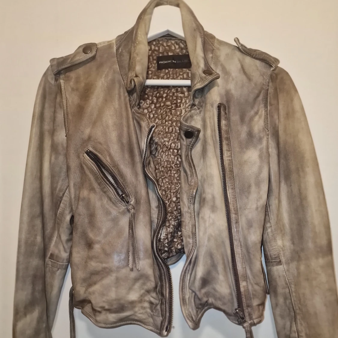 Grå skinnjacka från Rock'n Blue