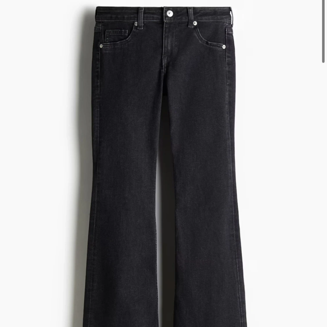 Svarta bootcut jeans