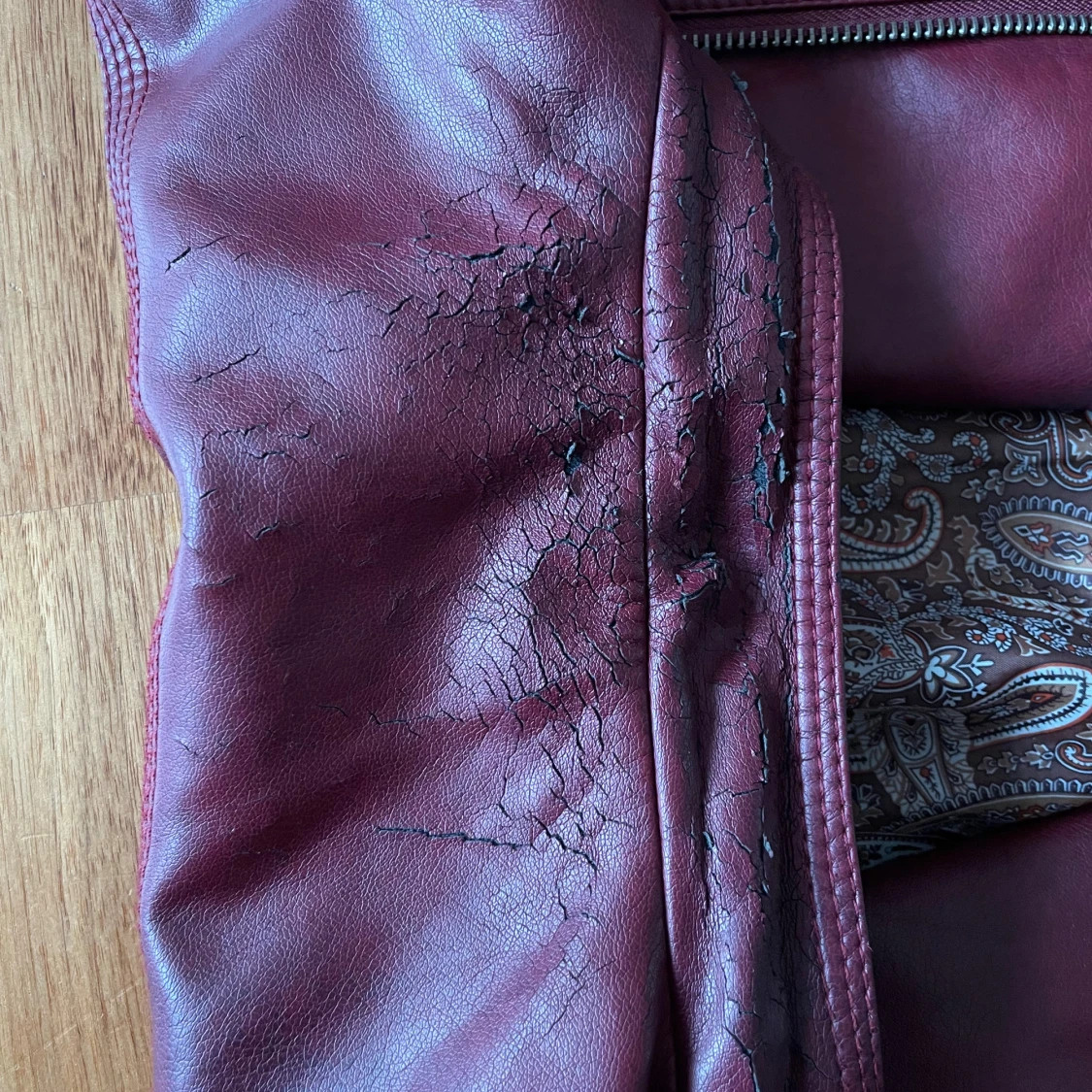 Vinröd skinnjacka - 92