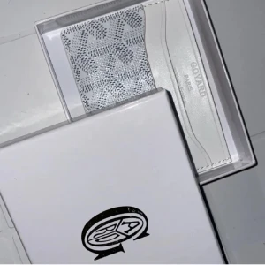 Vit goyard korthållare  - Väldigt eftersökt korthållare från goyard