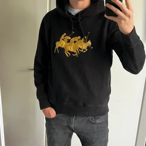 Ralph Lauren Hoodie - Ralph Lauren hoodie| Storlek M | Skick 9/10