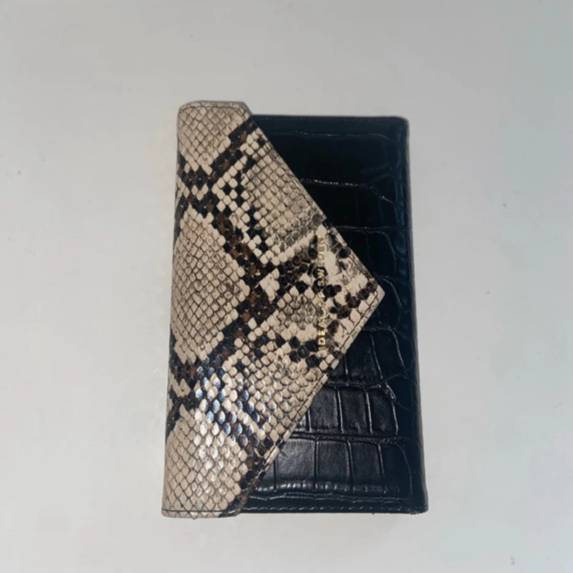 Ideal of Sweden skall