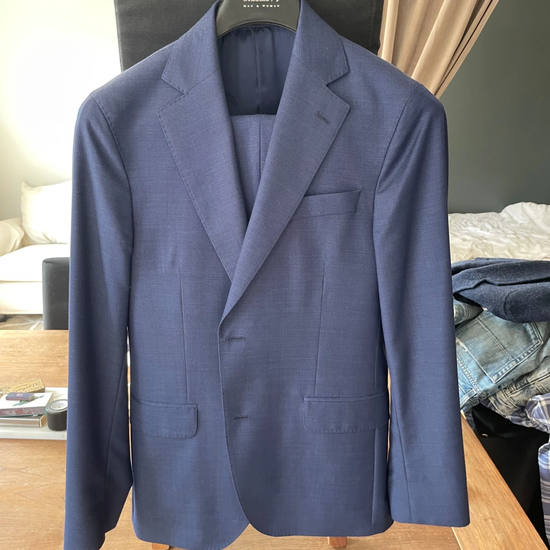 Oanvänd Oscar Jacobsson full kostym blå