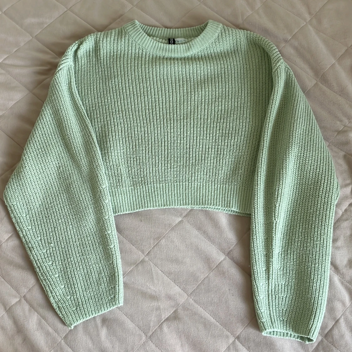 Ljusgrön stickad croppad tröja - 91