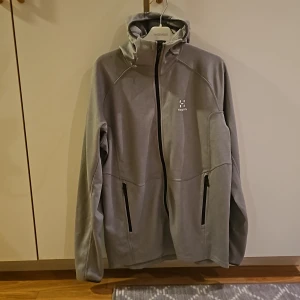 Haglöfs hoodie - Oanvänd i nyskick.