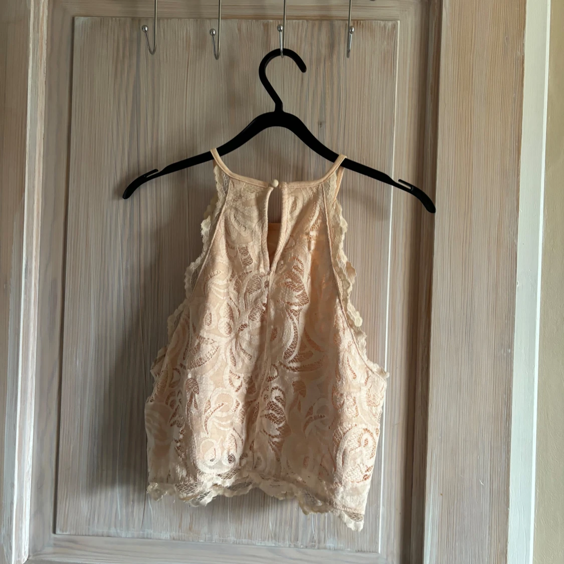 Beige spetslinne - 91