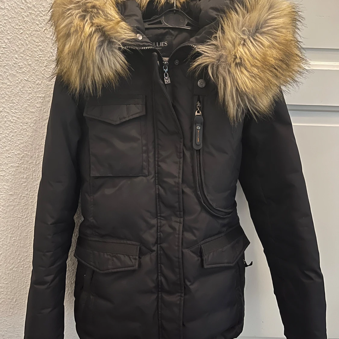 Hollies Livingo ”Nyskick”  - 92