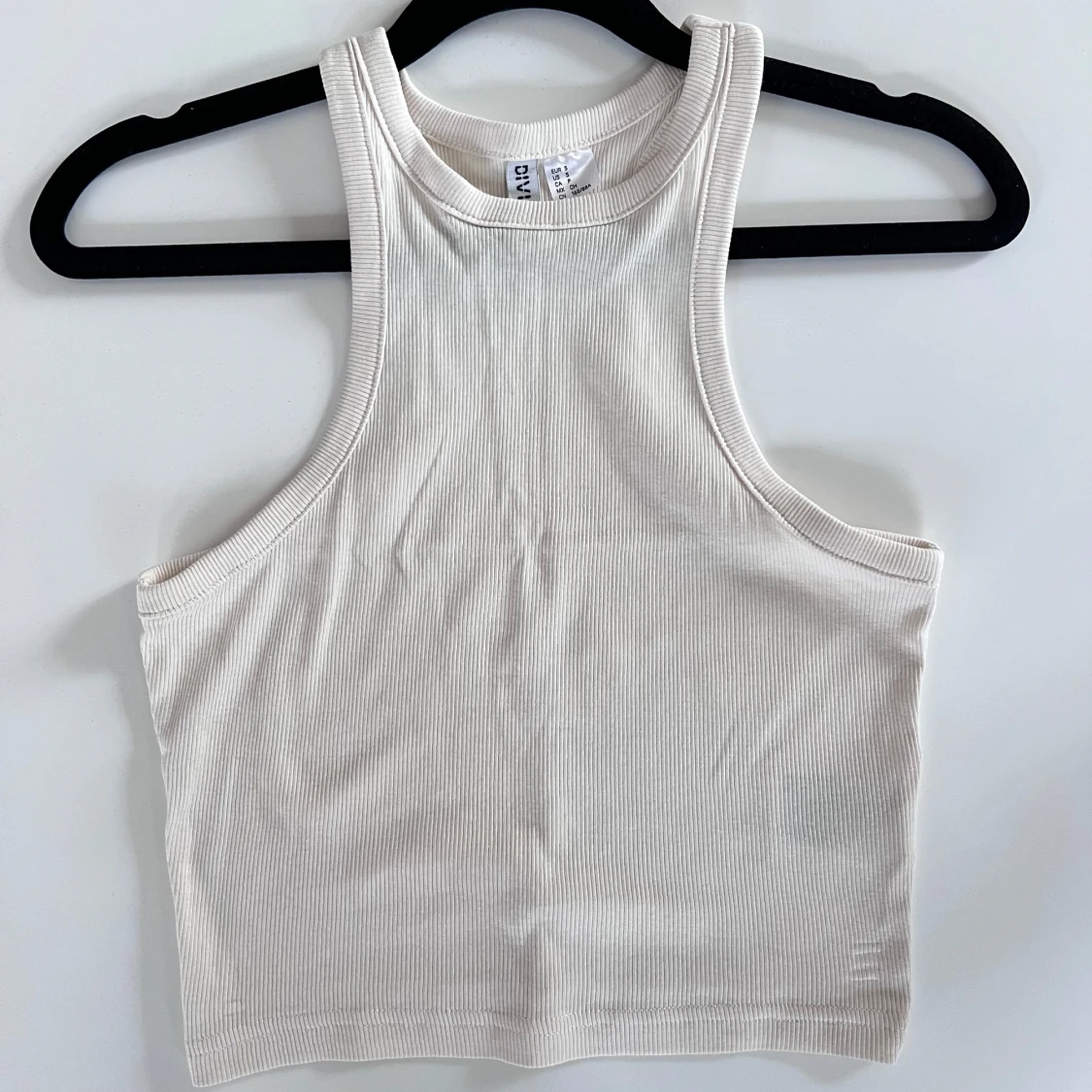 Cremefärgat ribbat linne