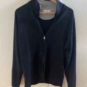 Half zip sweater - Strl : M Skick: 9/10 Mörkblå 