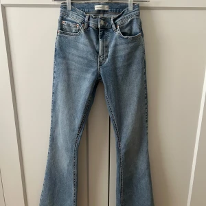 Gina tricot bootcut jeans - Gina tricot perfekt jeans bootcut