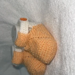 Stickade tossor/skor för baby  - Säljer tossor/skor som jag stickat själv! (Skicka meddelande om du önskar samma eller likadan men i andra färger, +storlek)