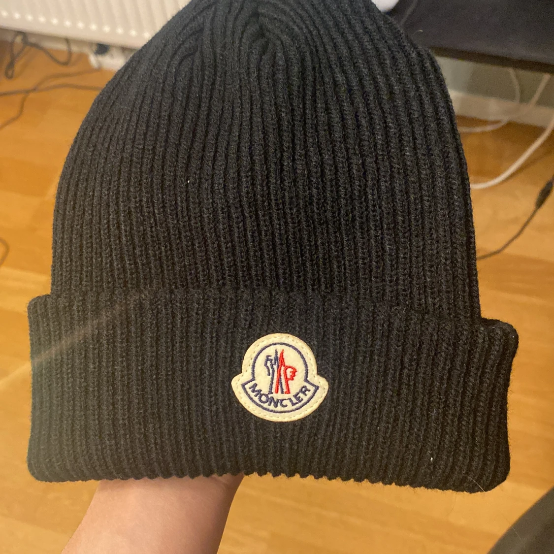 Moncler mössa  - 91