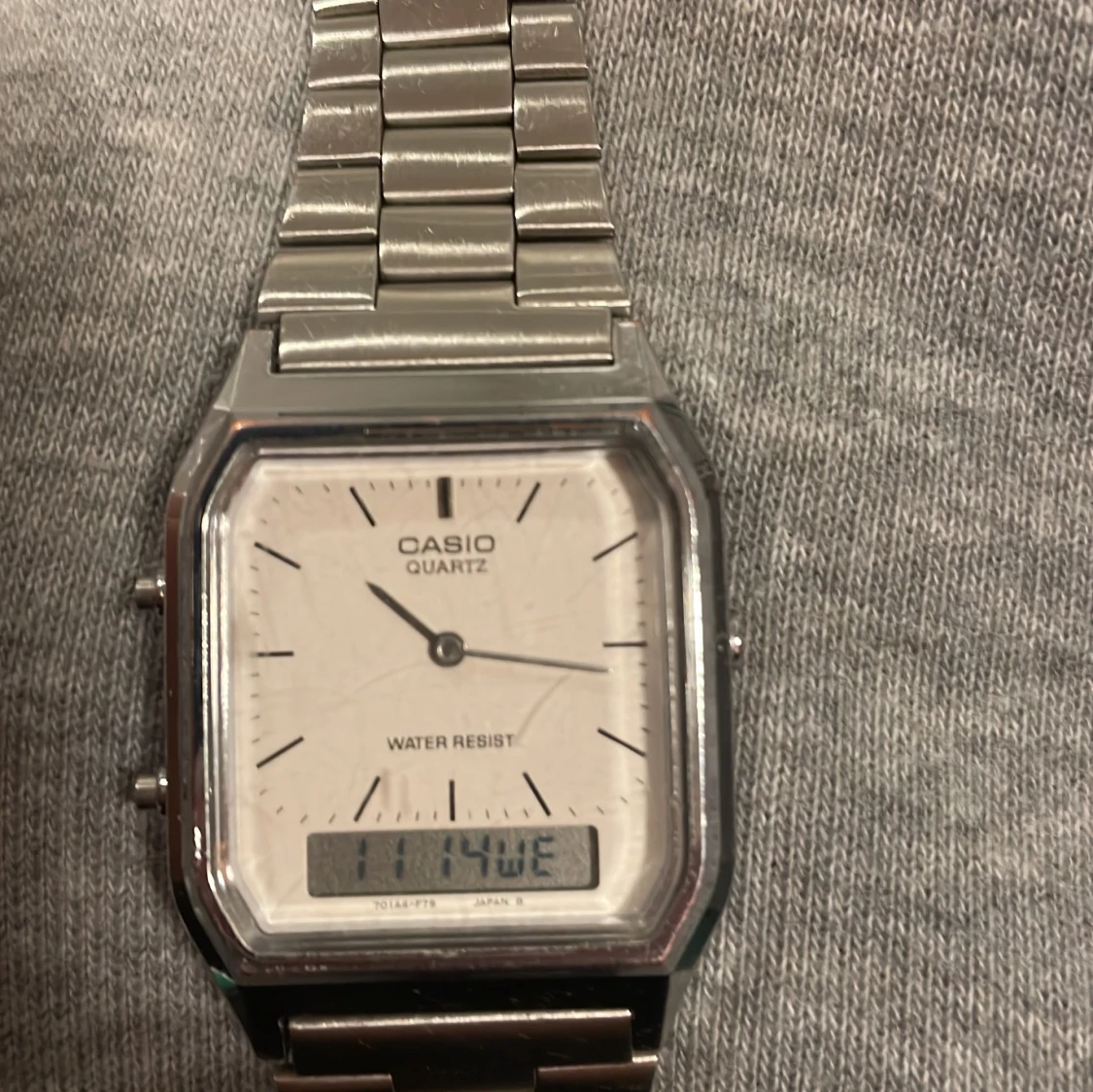 Casio Quartz klocka i silver