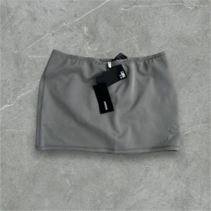 Mini kjol  - Jätte minikjol insydd att passa storlek 40✨ prislapp kvar 