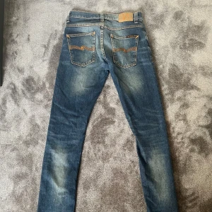 Nudie grim tim Jeans - Säljer dessa feta Nudie jeans med en riktigt skön tvätt! Modellen är grim tim | Skick: 9/10 | Storlek: 29/32