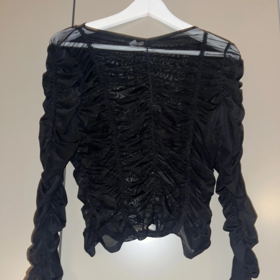 Svart transparent topp