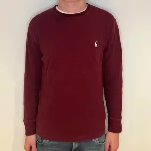 Ralph lauren tröja | Skick: 9,5/10 | Size - M | Märke - Ralph lauren | Fraktar via postnord eller instabox på köparens bekostnad | Hör av dig vid minsta fråga eller fundering // RDL