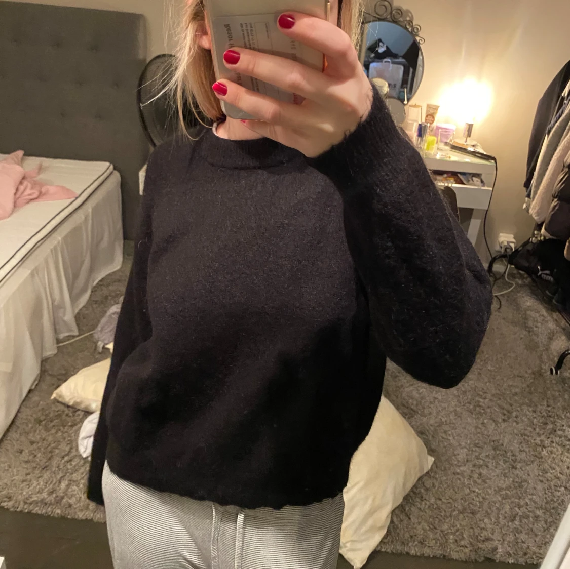 Svart stickad tröja  - 90