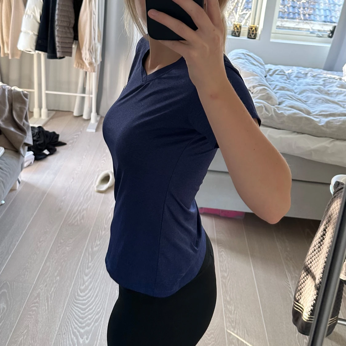 Mörkblå t-shirt från Adidas - 90