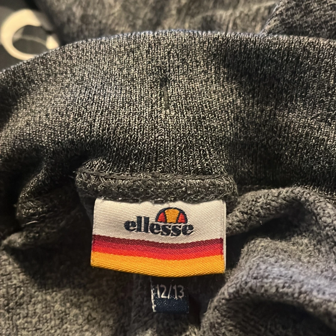 Grå mjukisbyxor från Ellesse - 92