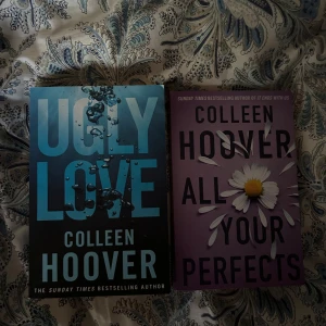 Ugly Love och All Your Perfects av Colleen Hoover - Två böcker av Colleen Hoover: 'Ugly Love' med blå omslag och vattendroppar, samt 'All Your Perfects' med lila omslag och en prästkrage. Perfekt för dig som älskar romantiska berättelser.