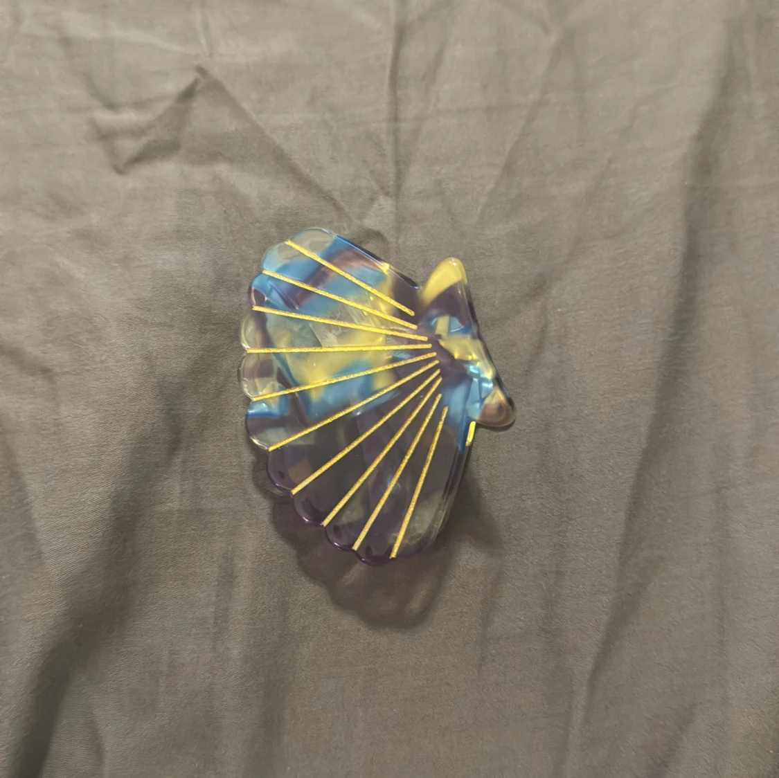 Blå och gul snäckformad hårklämma - 91