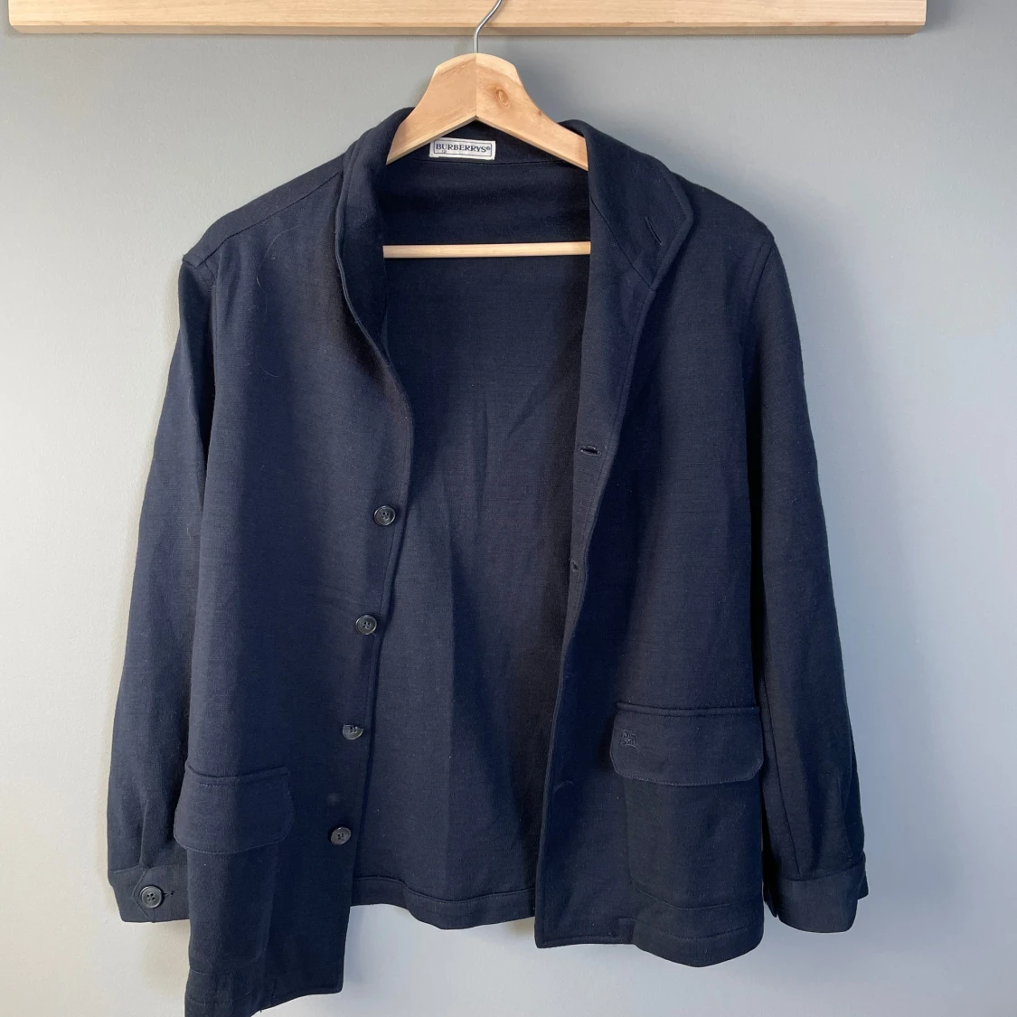 Mörkblå cardigan från burberrys