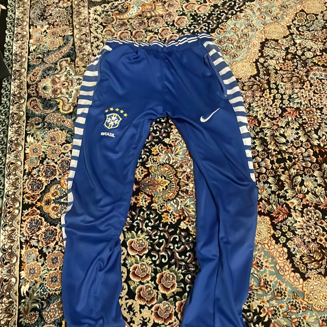 Blå Nike träningsbyxor med Brasilien-logga - 91