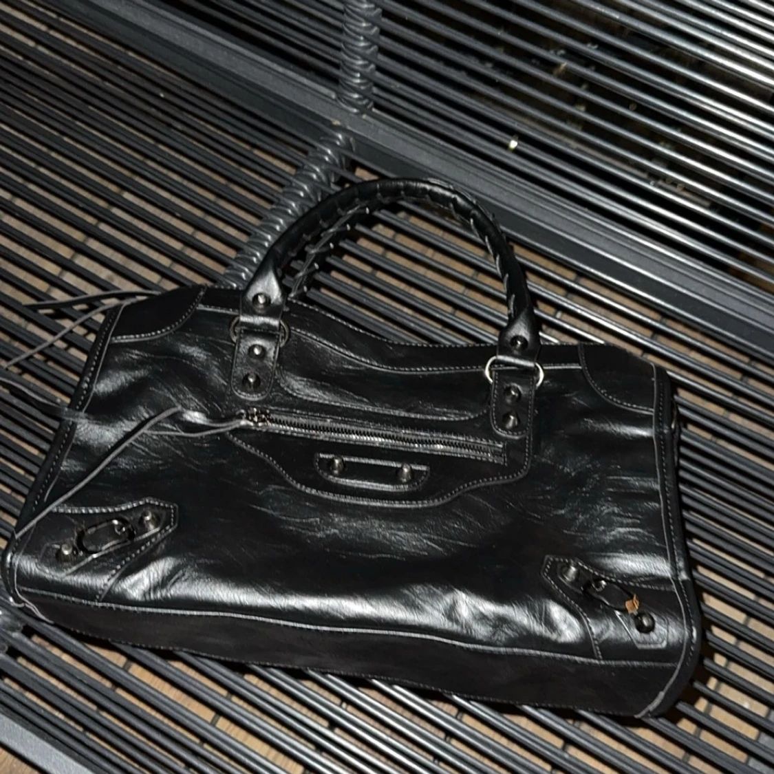 Svart skinnväska  - 90