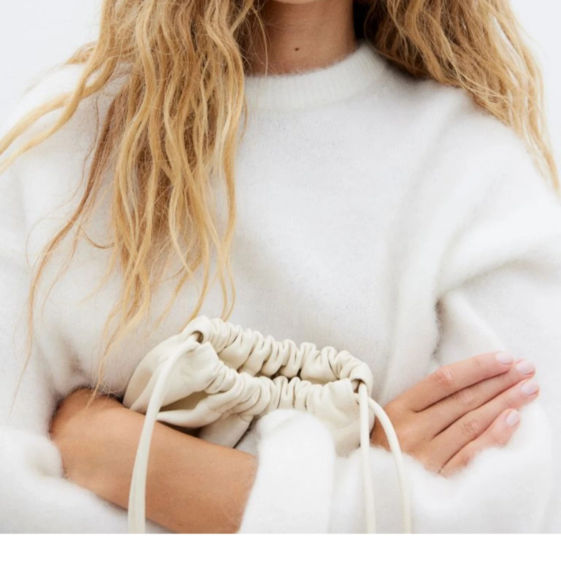 HELT SLUTSÅLD Vit mohair tröja  - 91