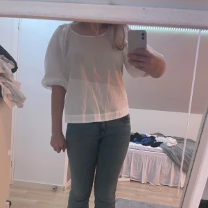Fin blus från hm - Fin blus från hm i väldigt bra skick, endast använd en gång❤️