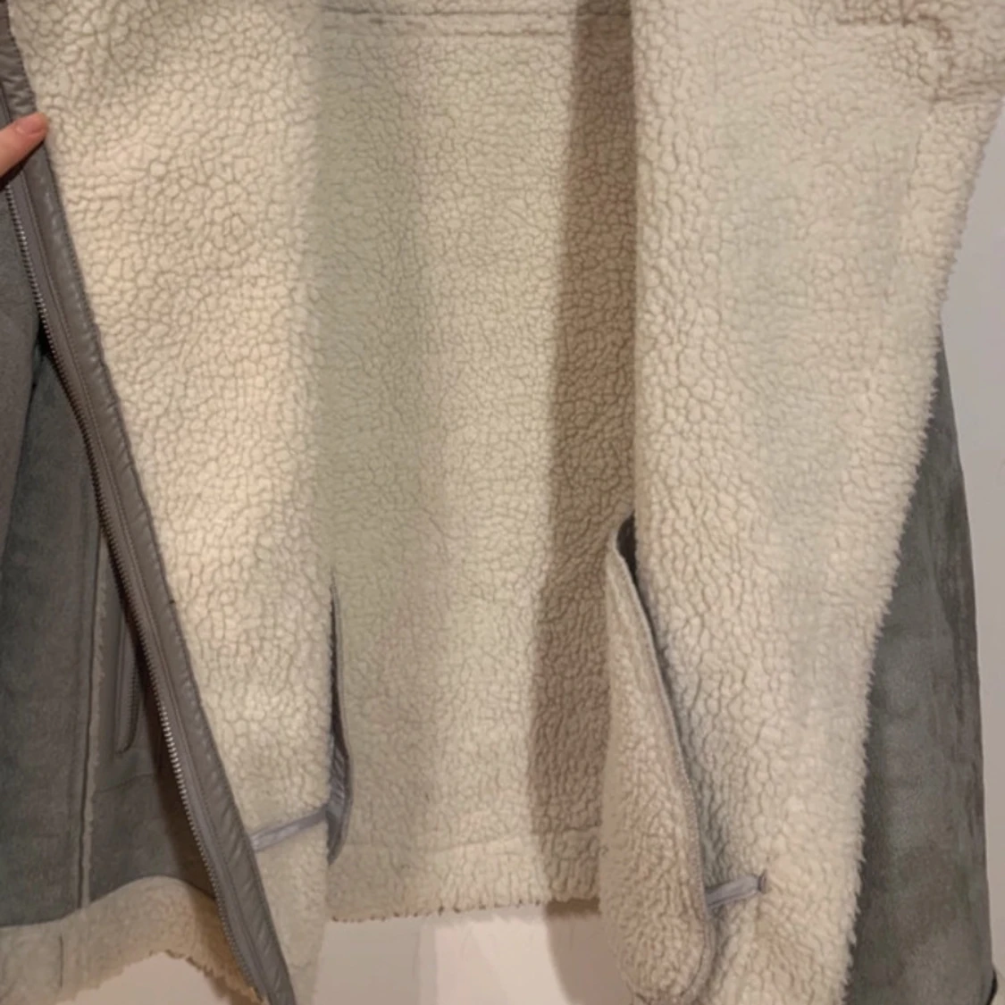 Grå vit Teddy jacka  - 92