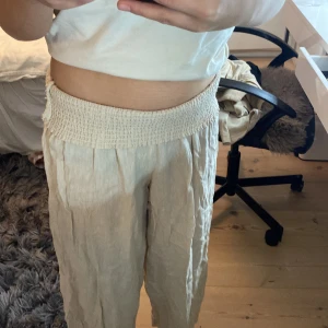 Linnebyxor  - Jättebra skick, aldrig använda.