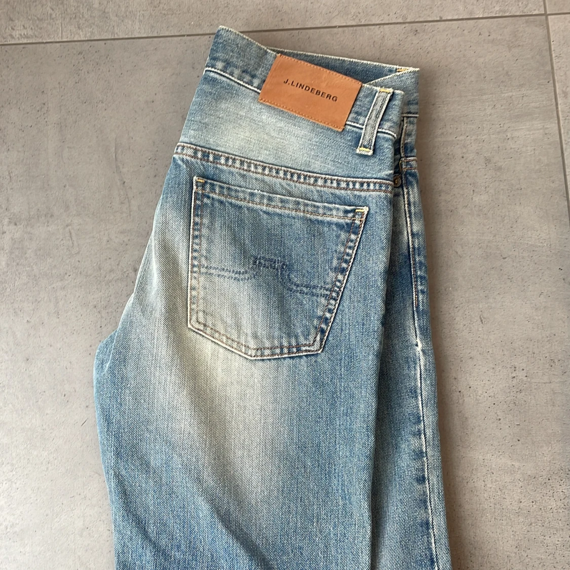 Blå jeans från J.Lindeberg - 92