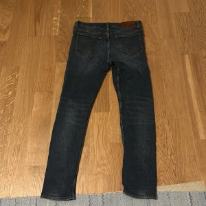 Tiger of sweden Jeans - Säljer ett par feta slim jeans från tiger of sweden storlek 32/30. Bra skick knappt använda. 