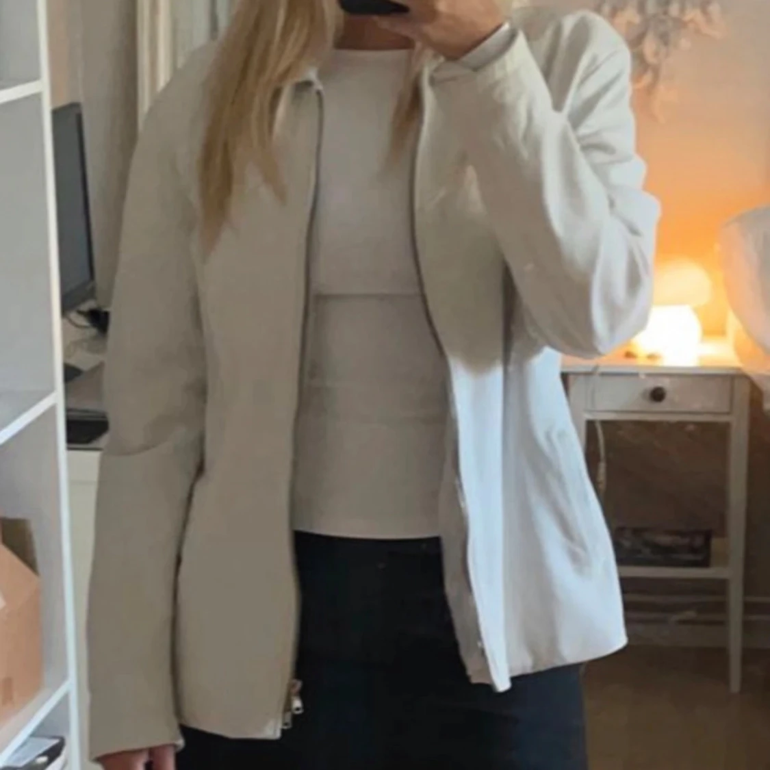 Beige jacka från Vera Pelle - 90