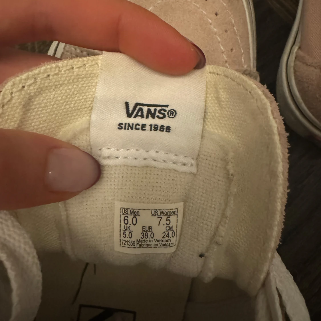 Rosa sneakers från Vans - 90