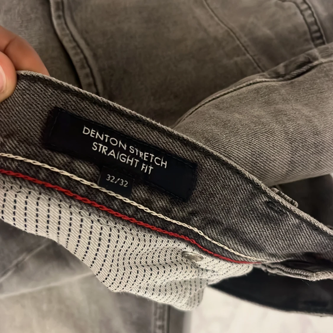 Gråa Tommy Hifiger Jeans - 91