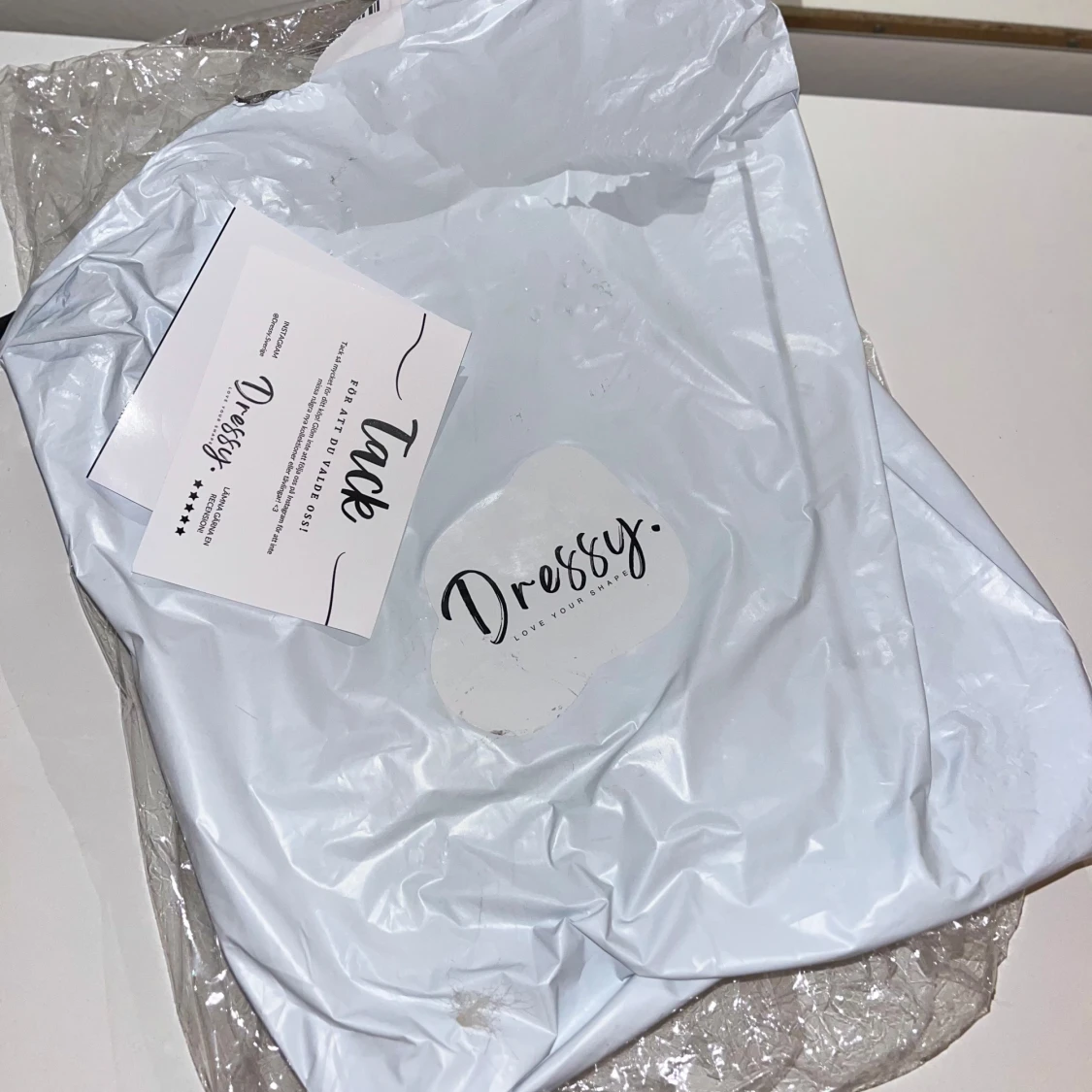 Beige pälsjacka från Dressy - 91