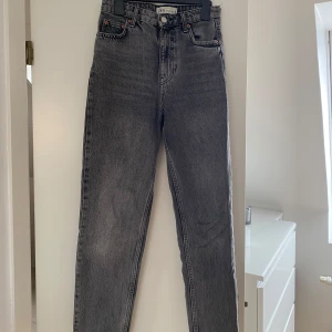 Jeans  - Bra skick! 