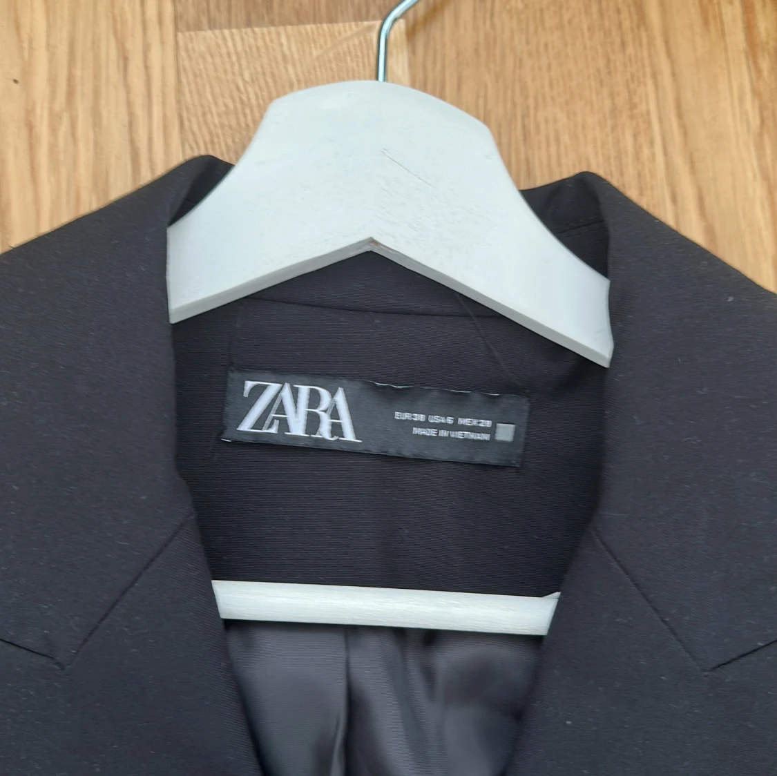 Svart kavaj från Zara - 1